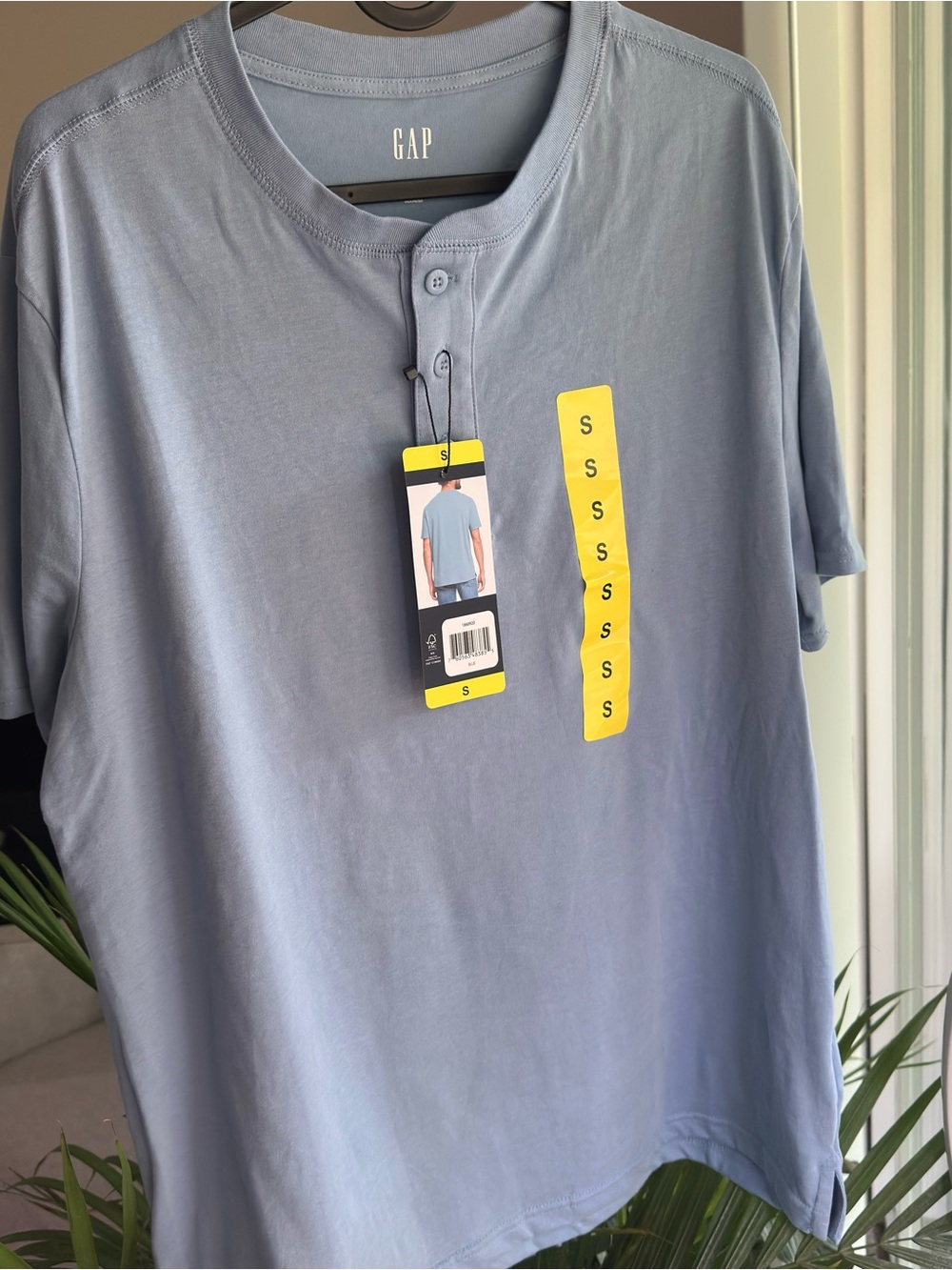GAP Men’s 100% Cotton Blue Short-Sleeve Henley Tee Size Small